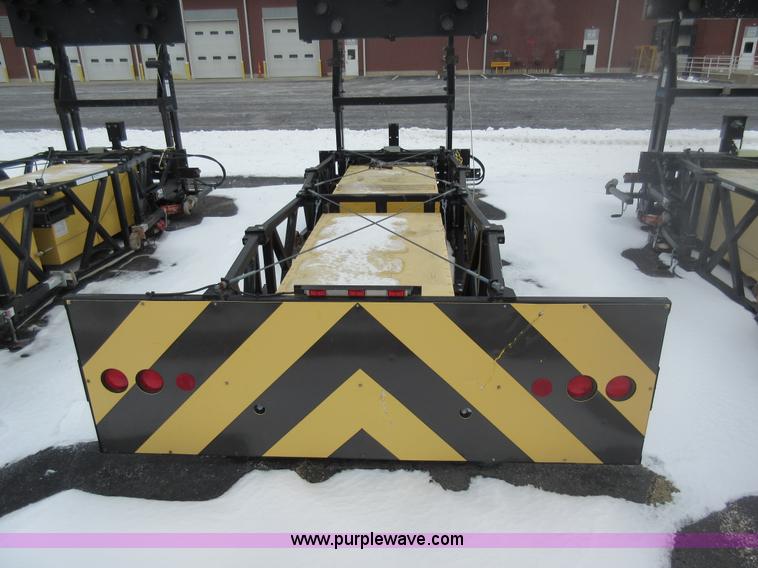 image for item AW9065 Tailgate mounted crash attenuator