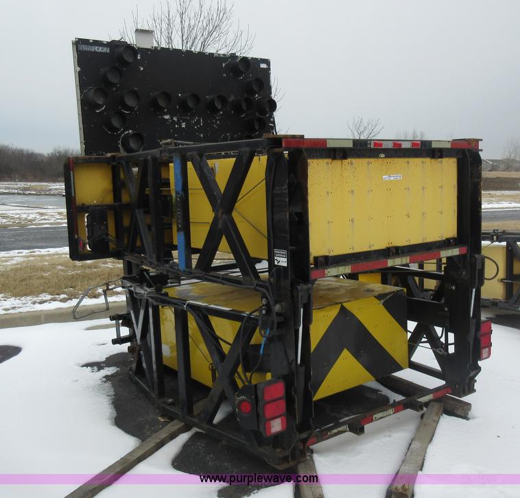 Tailgate mounted crash attenuator in Lee's Summit, MO Item AW9067