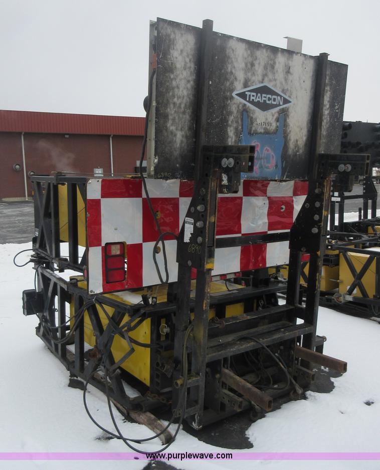 image for item AW9067 Tailgate mounted crash attenuator