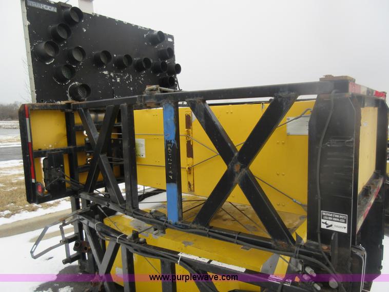 image for item AW9067 Tailgate mounted crash attenuator