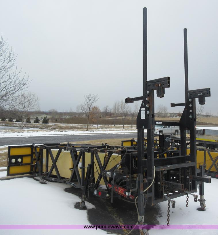 image for item AW9068 Tailgate mounted crash attenuator