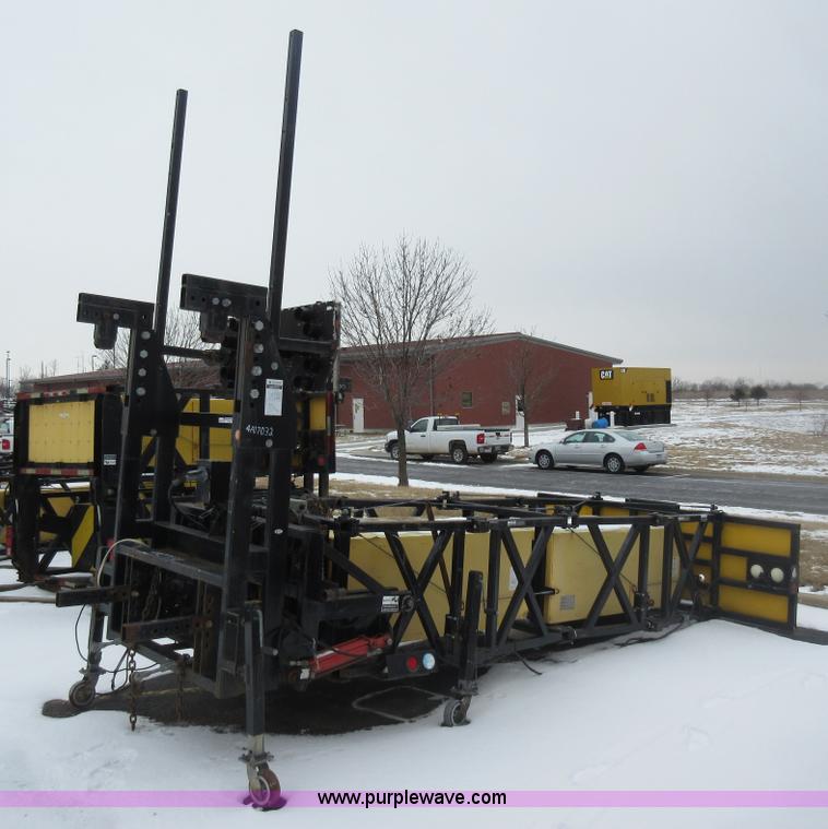 image for item AW9068 Tailgate mounted crash attenuator