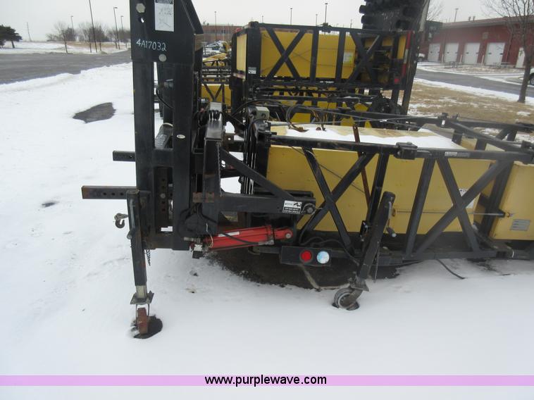 image for item AW9068 Tailgate mounted crash attenuator