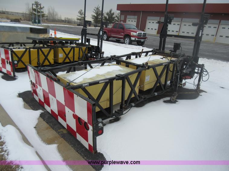 image for item AW9068 Tailgate mounted crash attenuator