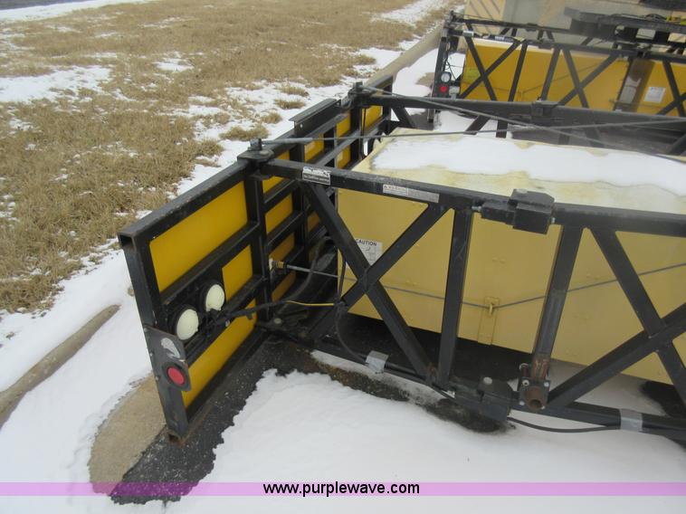 image for item AW9068 Tailgate mounted crash attenuator