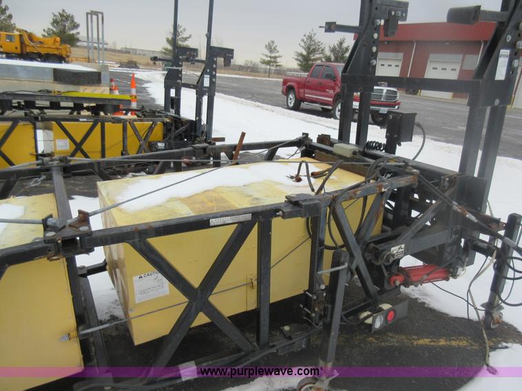 image for item AW9068 Tailgate mounted crash attenuator