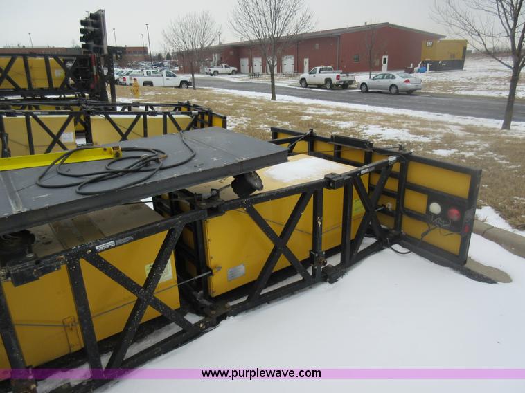 image for item AW9069 Tailgate mounted crash attenuator