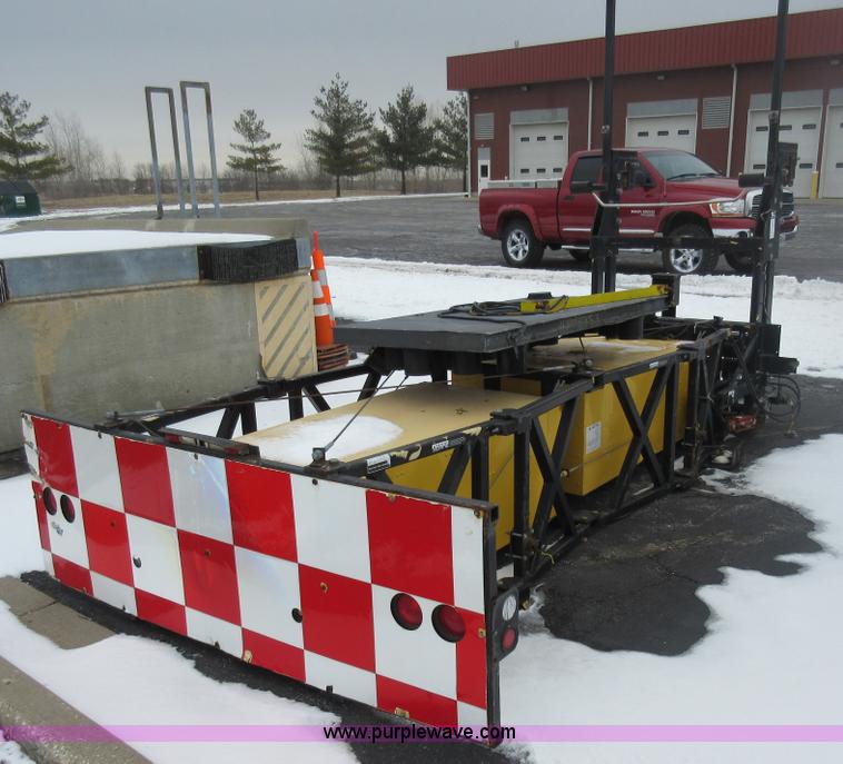 image for item AW9069 Tailgate mounted crash attenuator