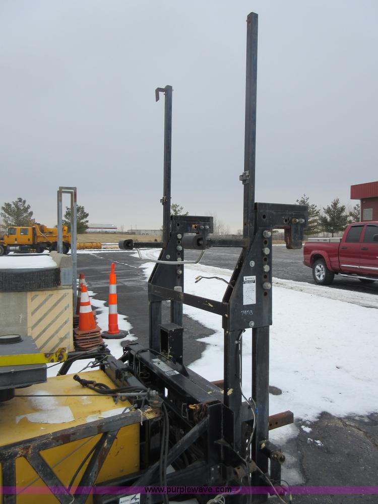 image for item AW9069 Tailgate mounted crash attenuator