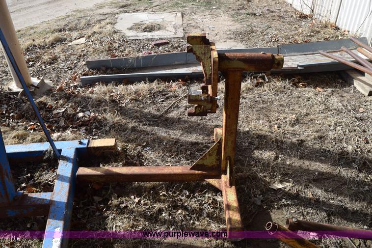 image for item BB9559 Assorted items