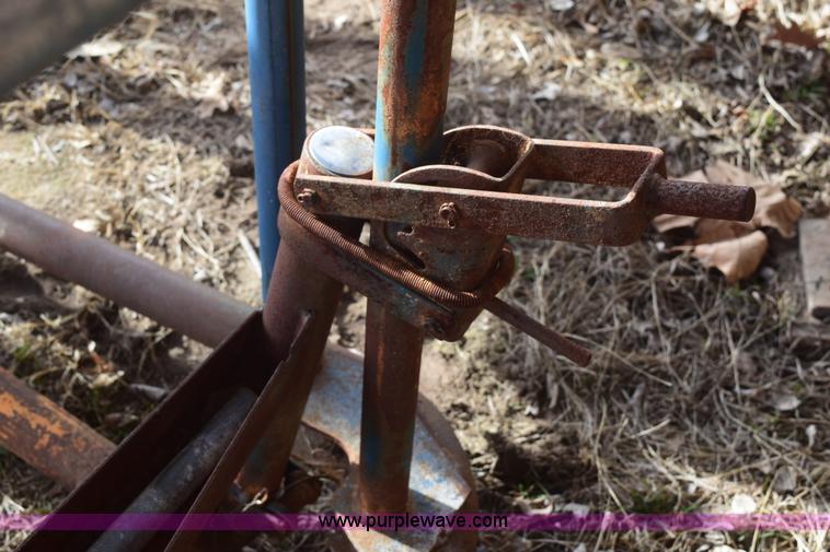 image for item BB9559 Assorted items