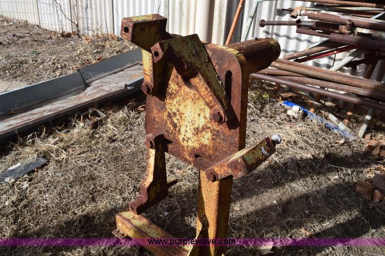 image for item BB9559 Assorted items