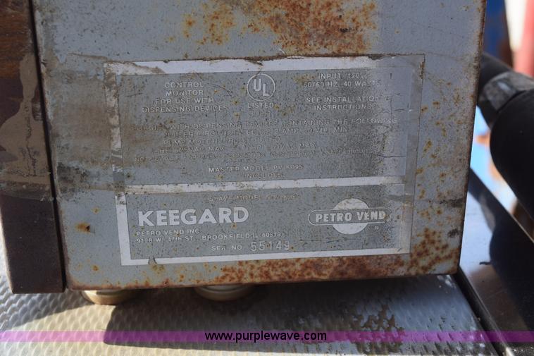 image for item BB9560 Gas pump