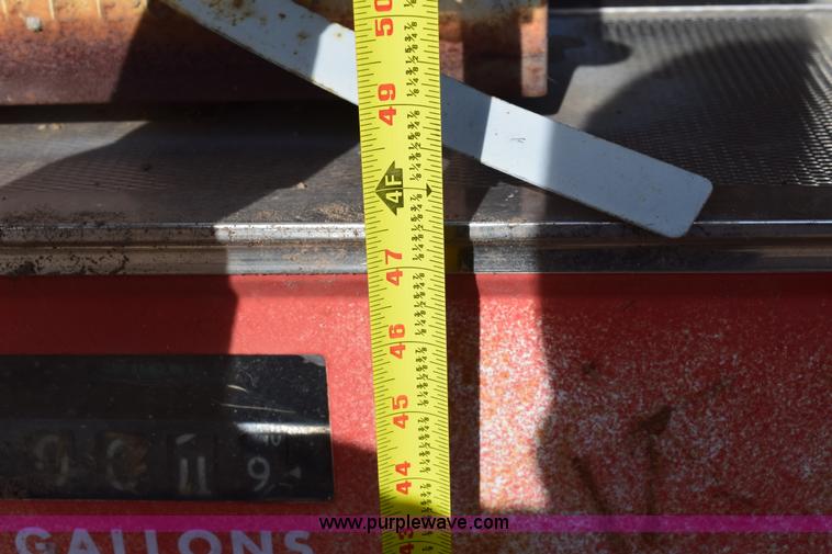 image for item BB9560 Gas pump