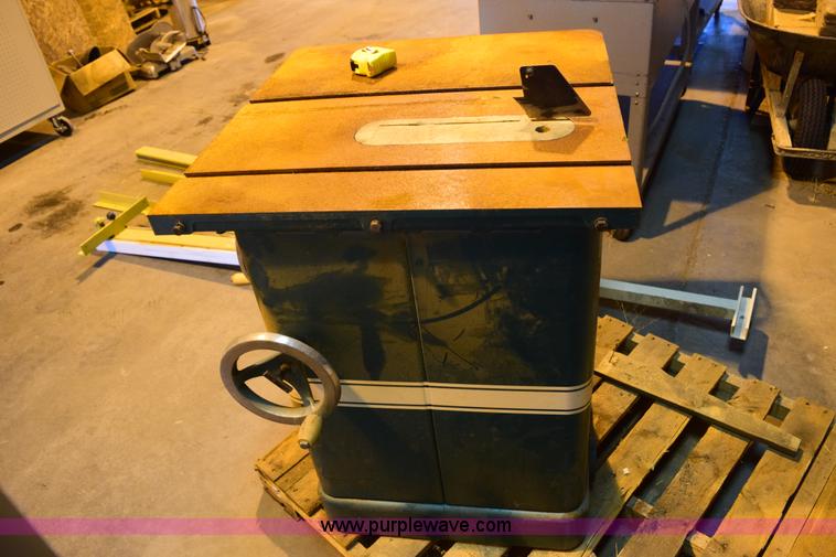 image for item BB9562 Powermatic Houdaille table saw