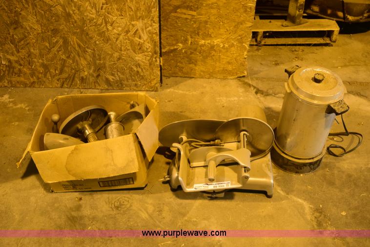 image for item BB9565 Assorted kitchen items