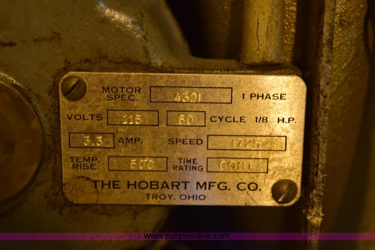 image for item BB9565 Assorted kitchen items