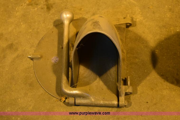 image for item BB9565 Assorted kitchen items