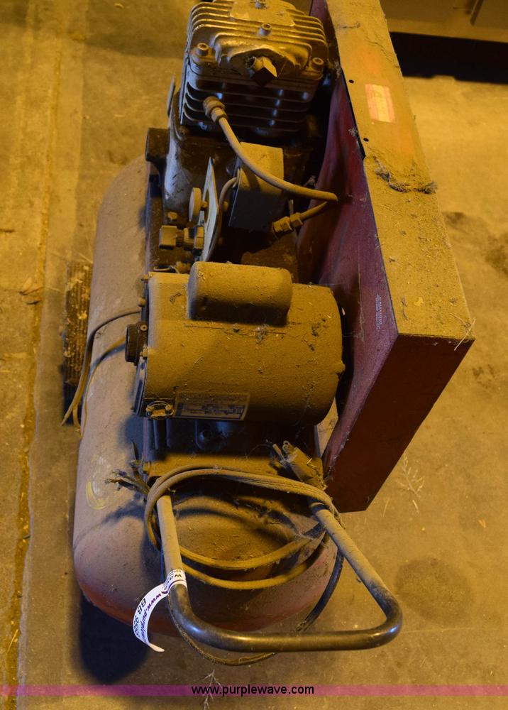 image for item BB9568 Sanborn air compressor