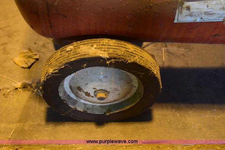 image for item BB9568 Sanborn air compressor