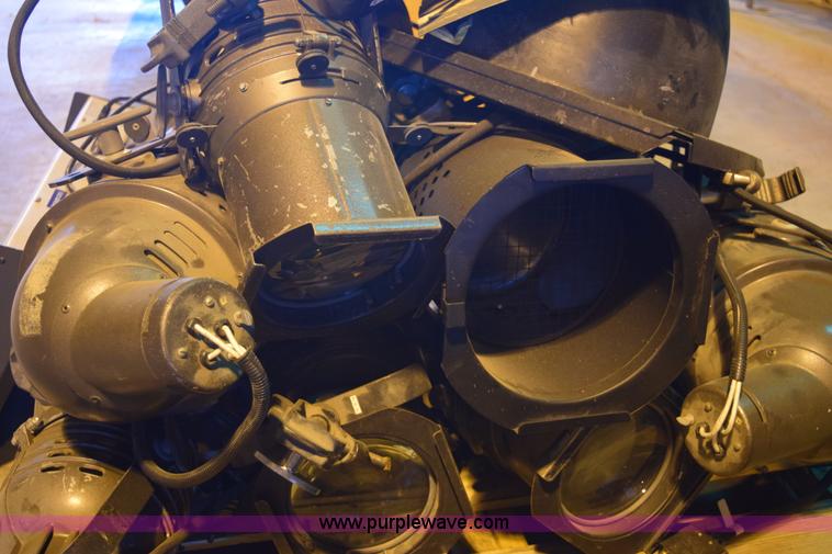 image for item BB9569 Assorted stage lights