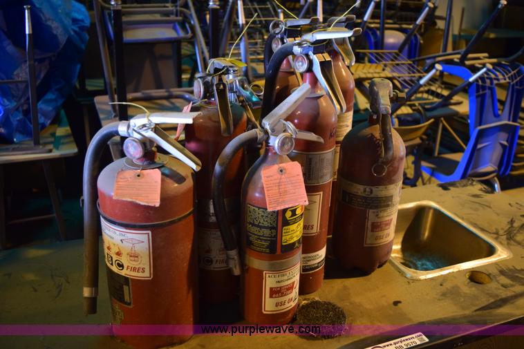 image for item BB9570 Assorted items