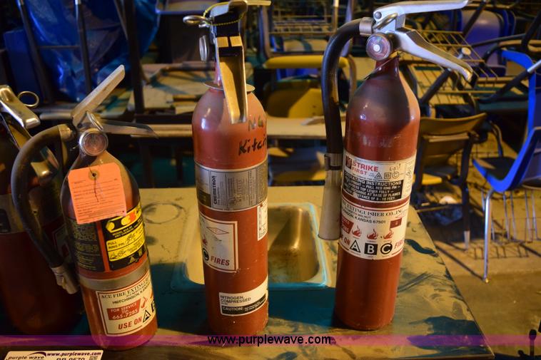 image for item BB9570 Assorted items