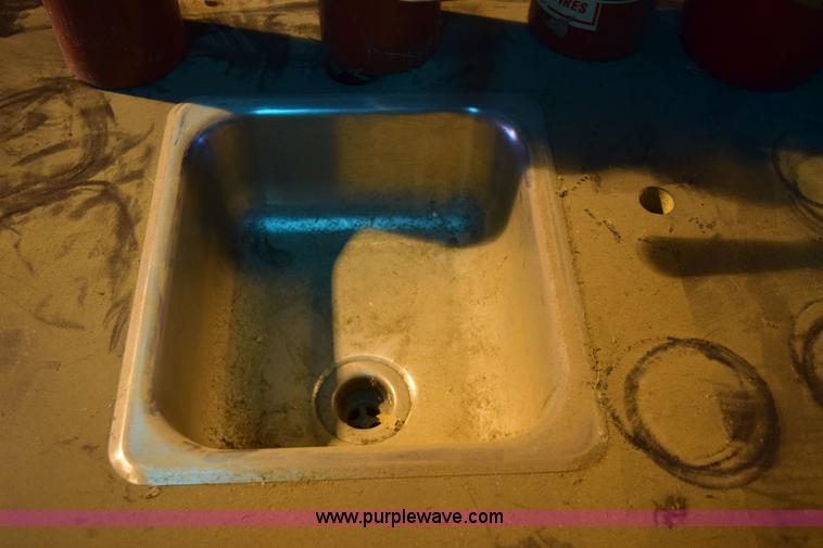 image for item BB9570 Assorted items