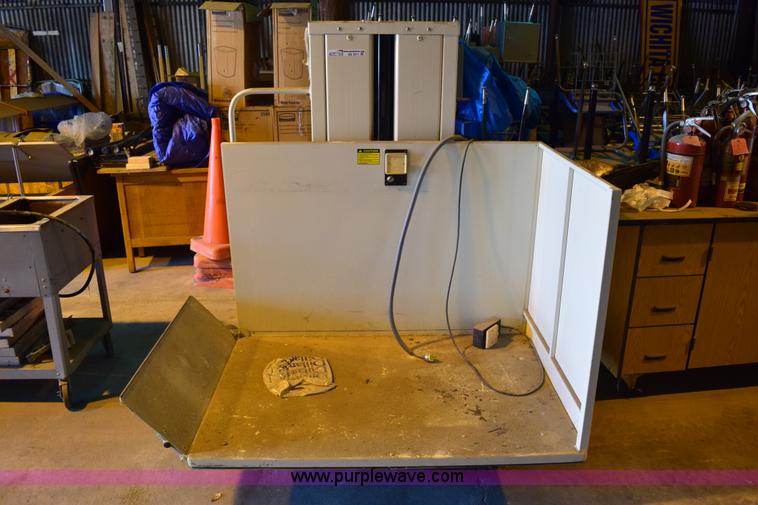 image for item BB9571 Macs lift gate