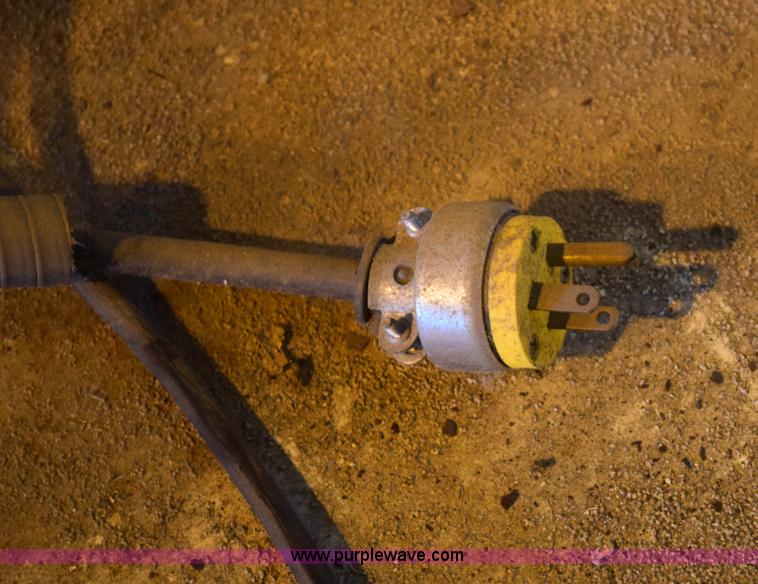 image for item BB9571 Macs lift gate