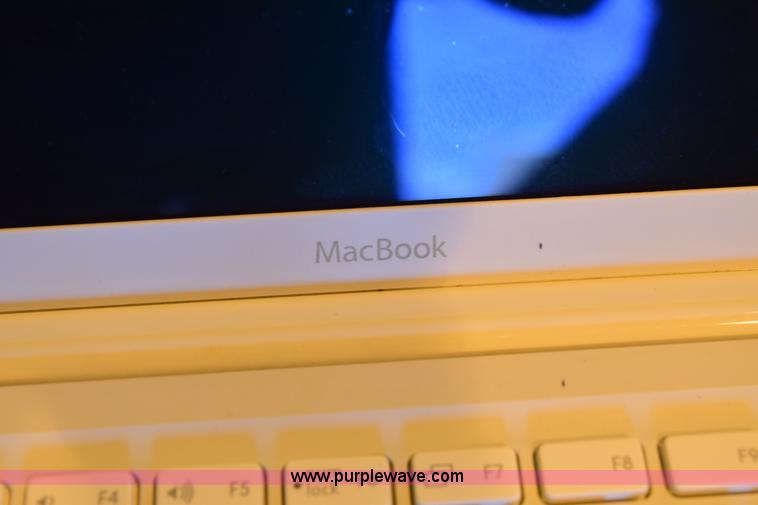 image for item BB9573 Assorted computers and chargers