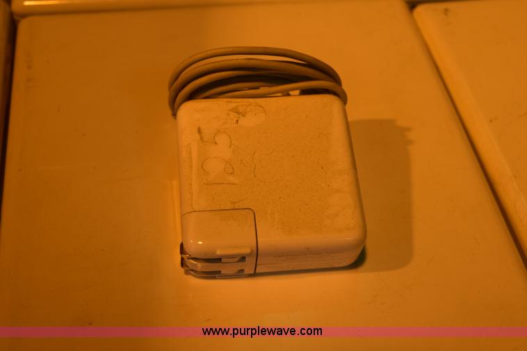 image for item BB9573 Assorted computers and chargers