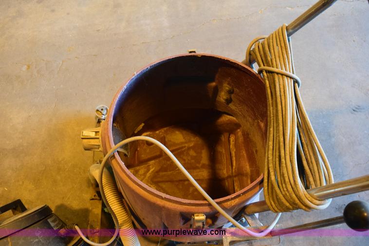 image for item BB9575 Minuteman Cannister vacuum