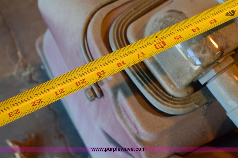 image for item BB9576 (2) Minuteman Ambassador carpet extractors