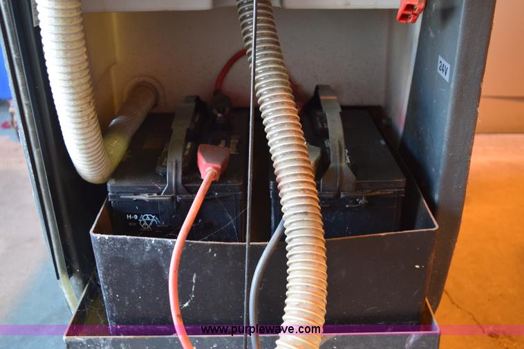 image for item BB9578 Minuteman 200 commercial floor scrubber