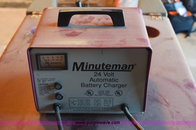 image for item BB9578 Minuteman 200 commercial floor scrubber