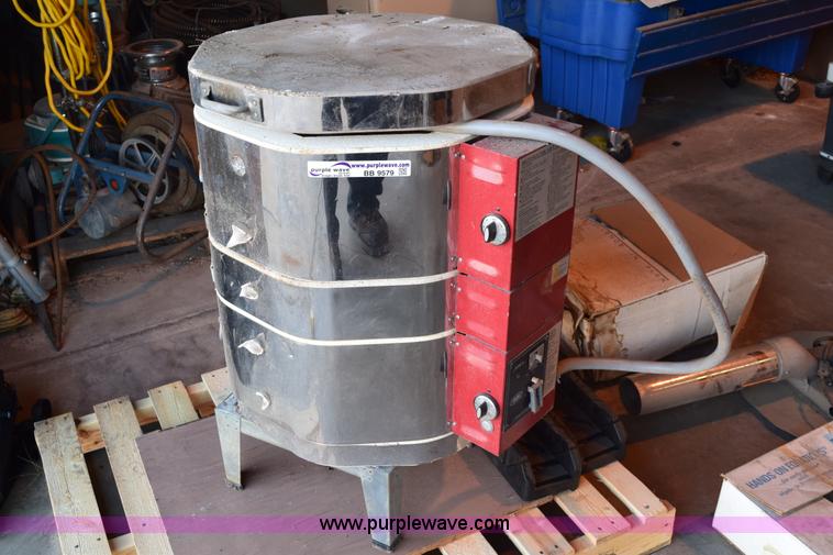 image for item BB9579 Skutt electric kiln