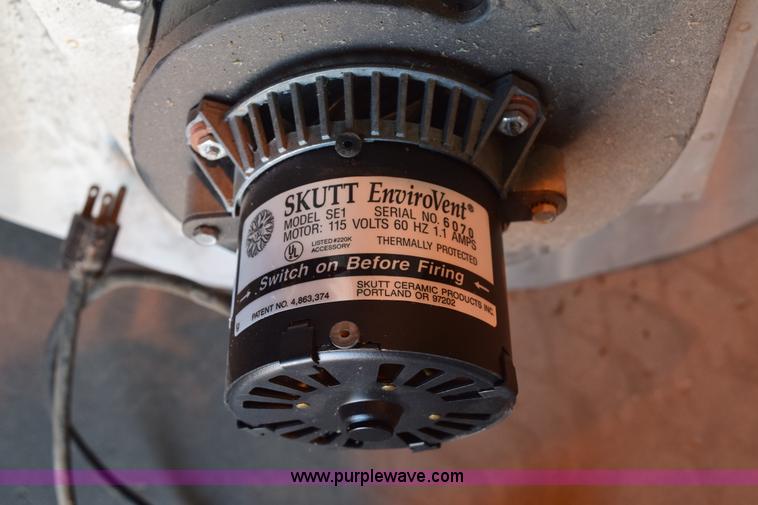 image for item BB9579 Skutt electric kiln