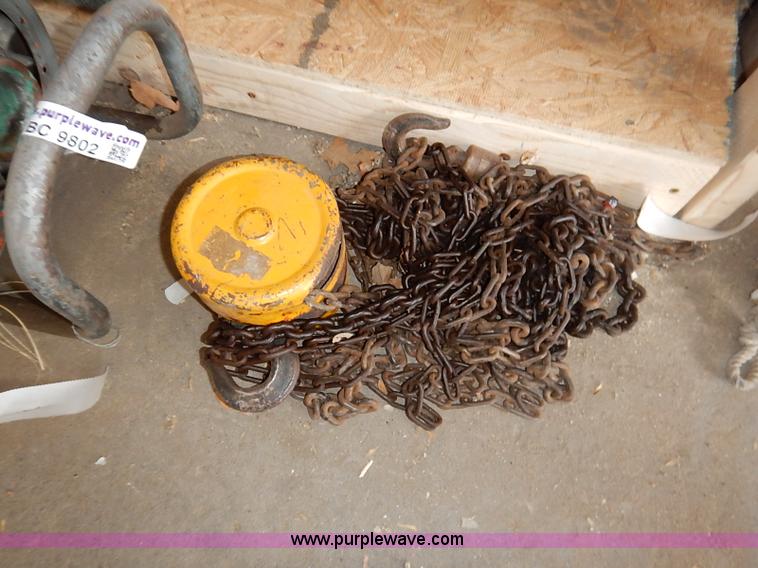 image for item BC9802 Assorted equipment