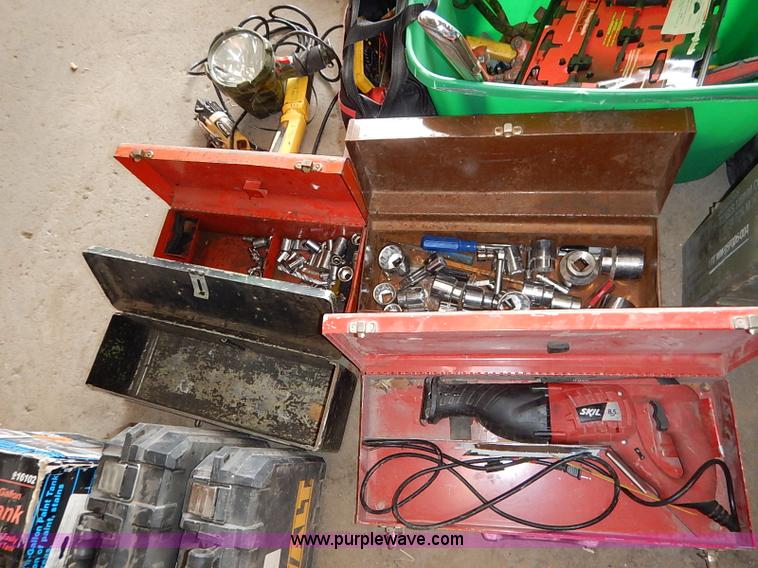image for item BC9804 Assorted tools