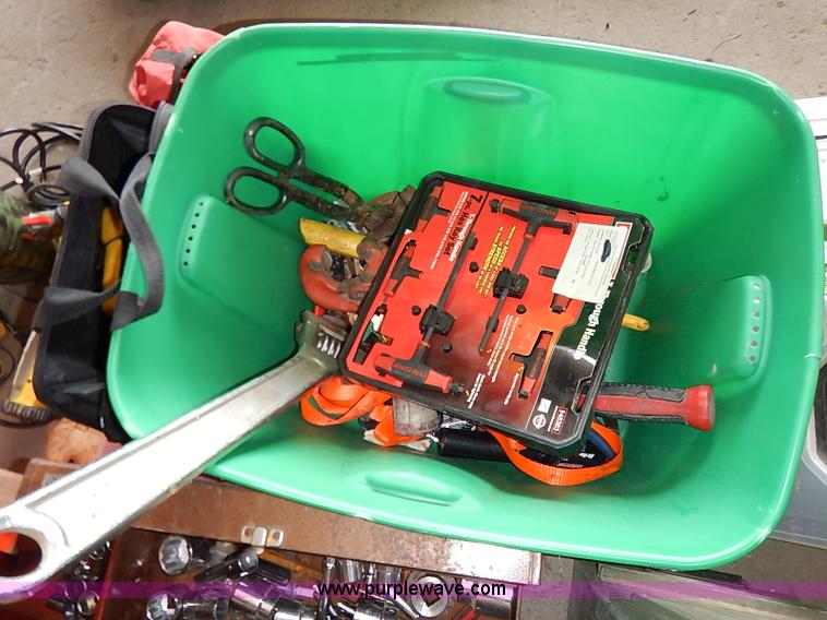 image for item BC9804 Assorted tools