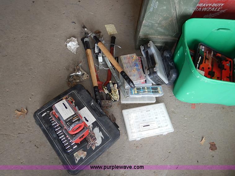 image for item BC9804 Assorted tools