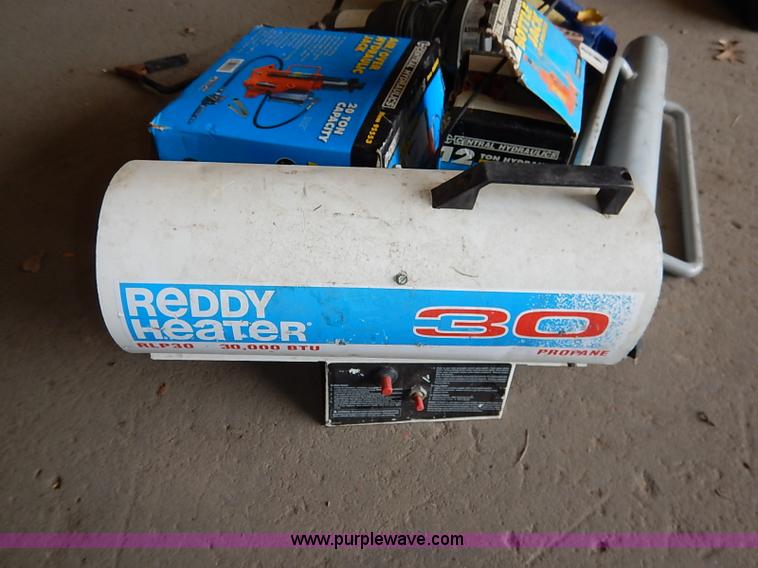 image for item BC9805 Assorted tools