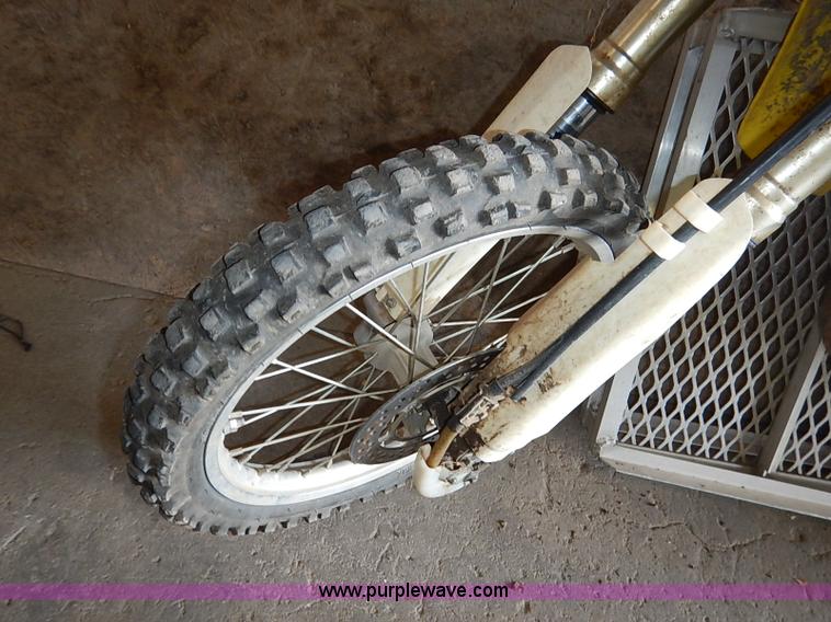 image for item BC9813 2002 Suzuki SRM dirt bike