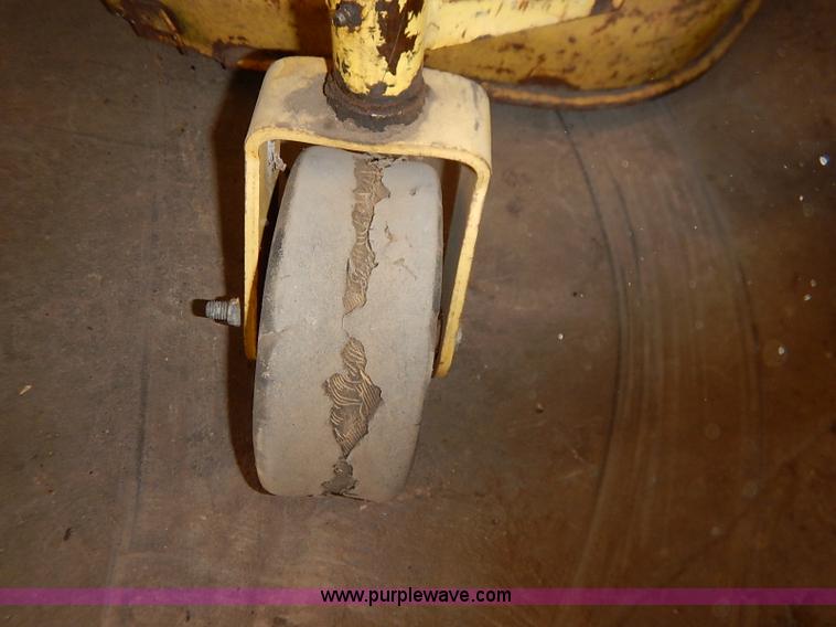 image for item BC9819 John Deere 38" commercial walk-behind lawn mower