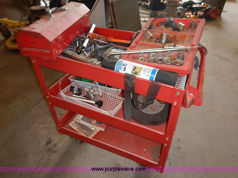 image for item BC9820 Assorted tools and equipment