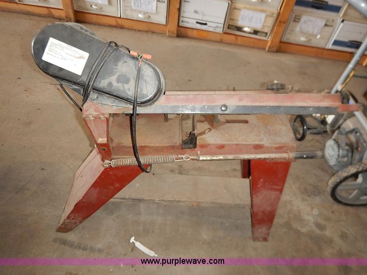 image for item BC9822 Amrox metal cutting band saw