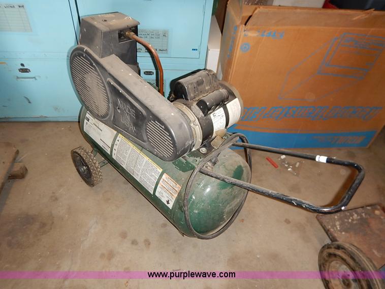 image for item BC9829 Farm Hand 20 gallon air compressor