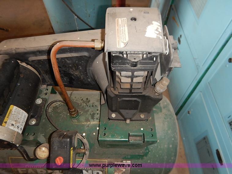 image for item BC9829 Farm Hand 20 gallon air compressor