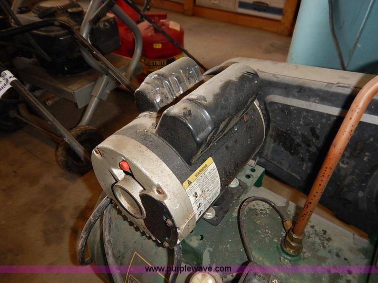 image for item BC9829 Farm Hand 20 gallon air compressor